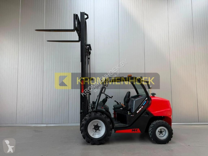 Gaffel med motvikt Manitou MC 25-4 D K ST5