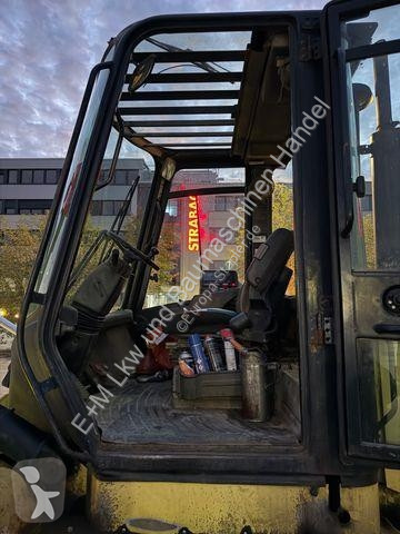 رافعة شوكية ثقيلة Hyster 9.00