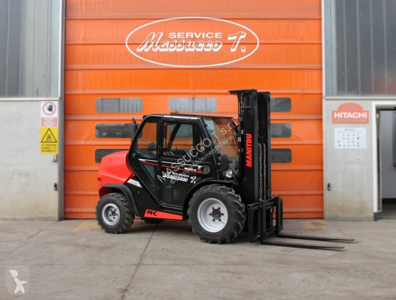 Carretilla todoterreno Manitou MC30-4 DK 4X4