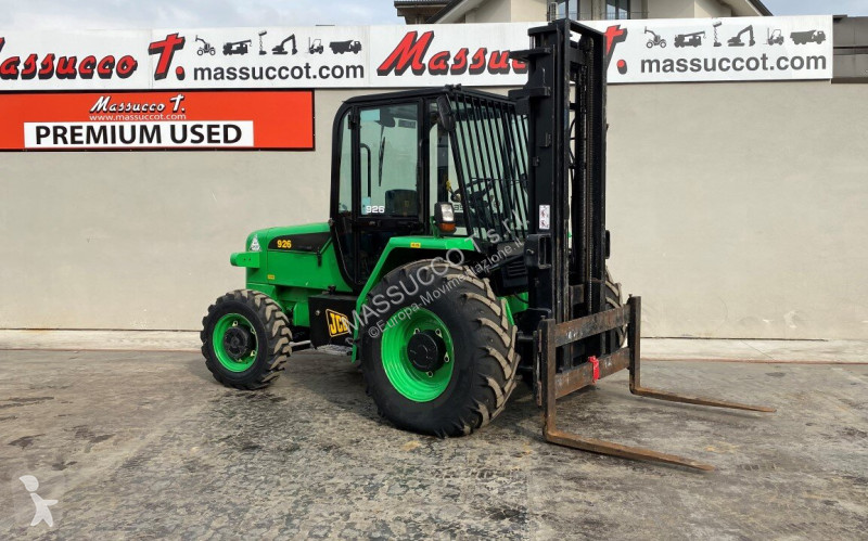 رافعة شوكية لجميع التضاريس JCB 926