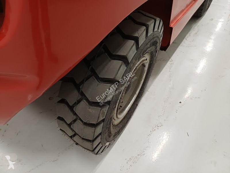 رافعة شوكية لجميع التضاريس Manitou 25T