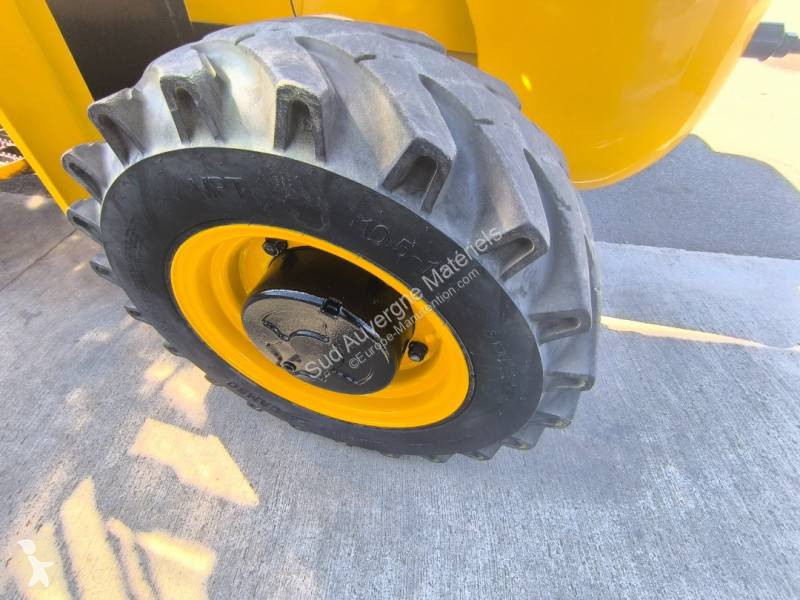 رافعة شوكية لجميع التضاريس JCB