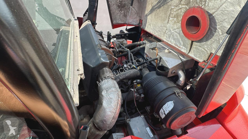 رافعة شوكية لجميع التضاريس Manitou 4x4