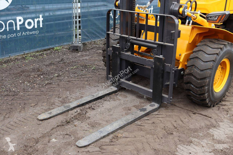 CK35 all-terrain forklift