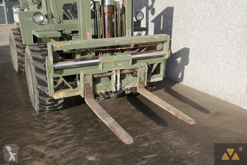 Ruw-terrein heftruck  M4K Ex-army