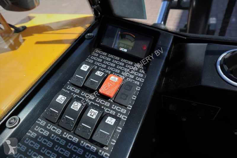 Chariot tout terrain JCB -4 T4 Valid...
