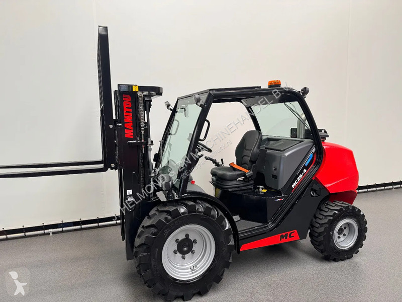 Carretilla todoterreno Manitou MC25-4 D K ST5...
