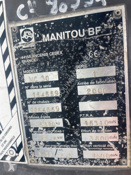 رافعة شوكية لجميع التضاريس Manitou MC 30