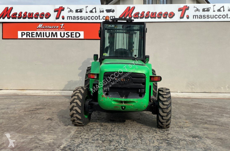 رافعة شوكية لجميع التضاريس JCB 926