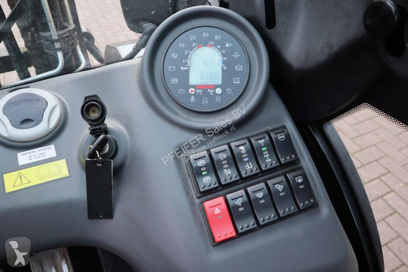 رافعة شوكية لجميع التضاريس Manitou MC25-4 Valid...