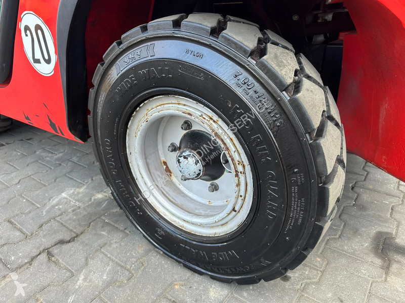 رافعة شوكية لجميع التضاريس Manitou