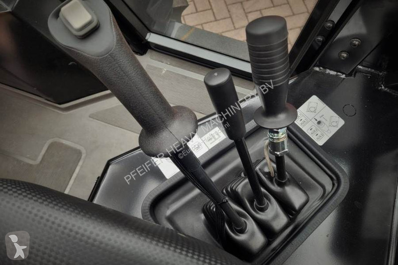 رافعة شوكية لجميع التضاريس Manitou M30-4 Valid...