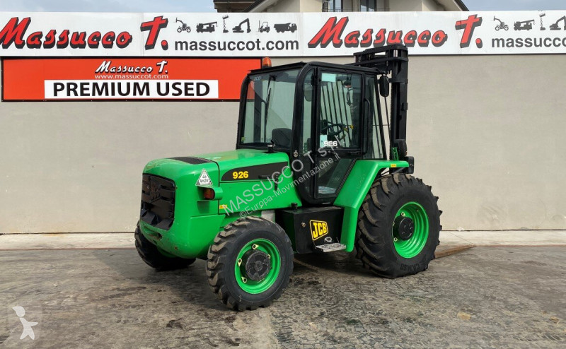 رافعة شوكية لجميع التضاريس JCB 926