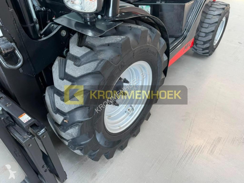 Внедорожный погрузчик Manitou MC 304 ST5