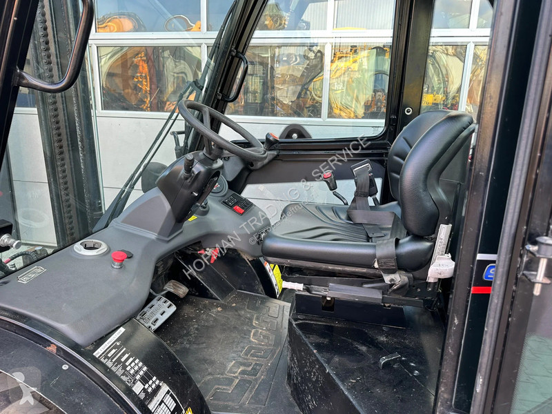 رافعة شوكية لجميع التضاريس Manitou