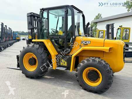 Chariot tout terrain JCB