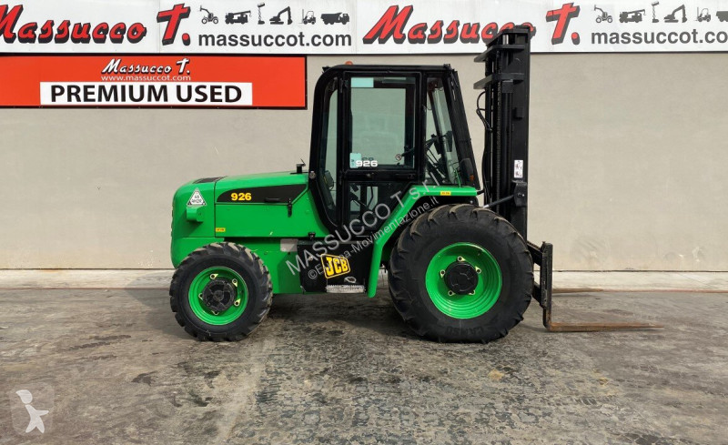 رافعة شوكية لجميع التضاريس JCB 926