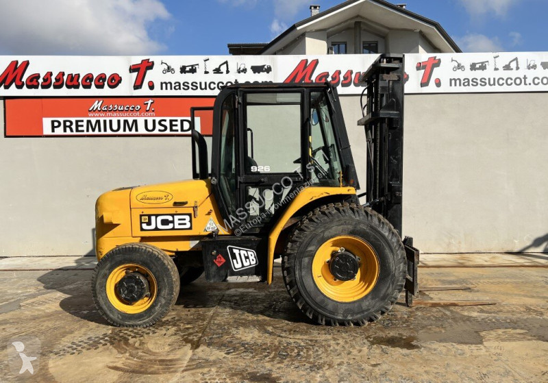 رافعة شوكية لجميع التضاريس JCB 926