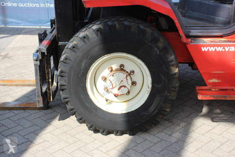 Внедорожный погрузчик Manitou