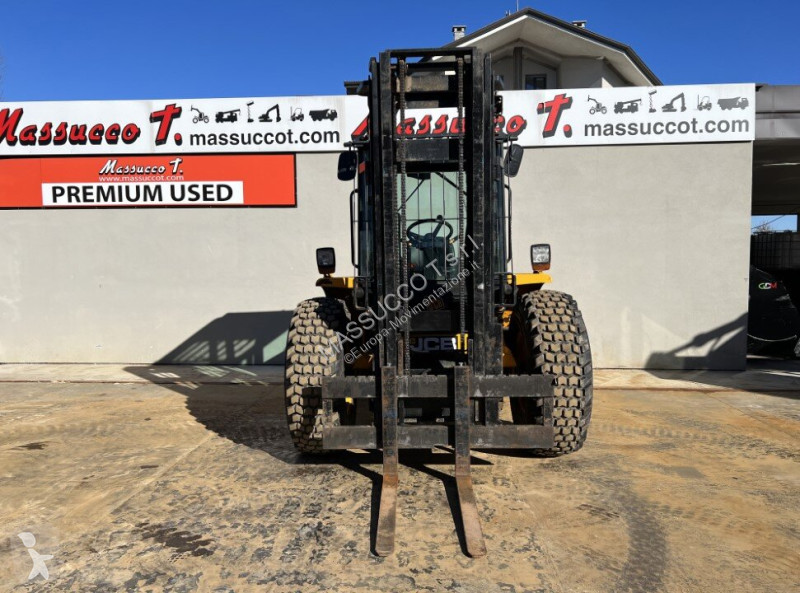 رافعة شوكية لجميع التضاريس JCB 926