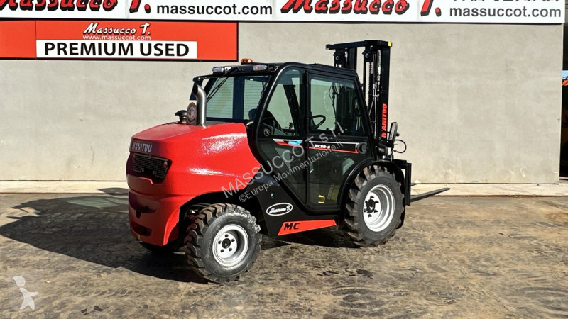 رافعة شوكية لجميع التضاريس Manitou MC 304 4X4