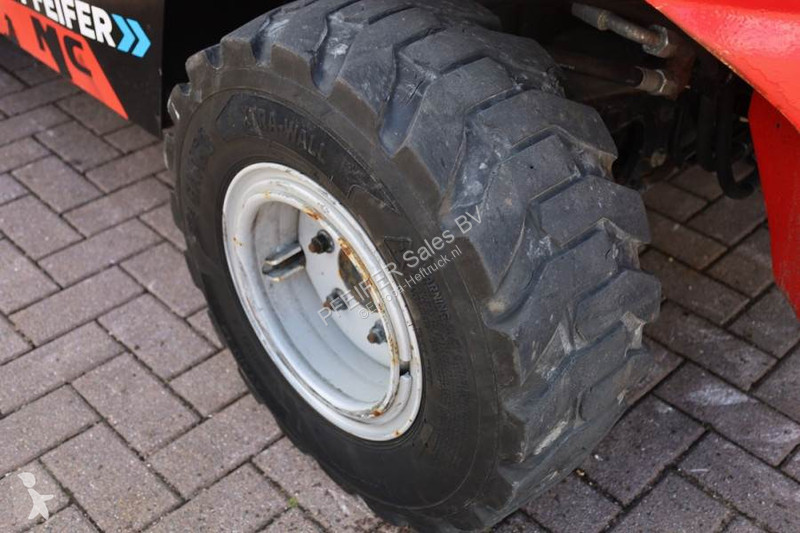 رافعة شوكية لجميع التضاريس Manitou MC25-4 Valid...