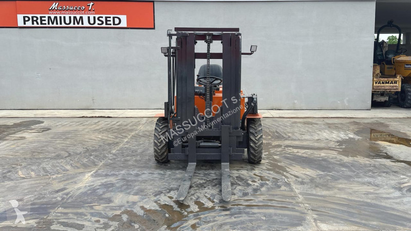Terénny vysokozdvižný vozík  ALL TERRAIN