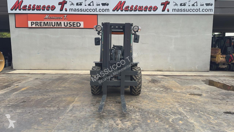 Carretilla todoterreno Ausa 4x4