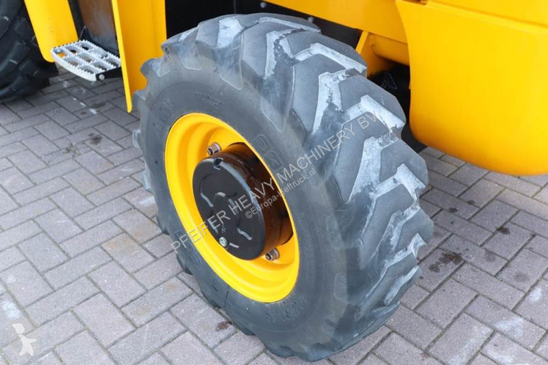 Carretilla todoterreno JCB -4 T4 Valid...