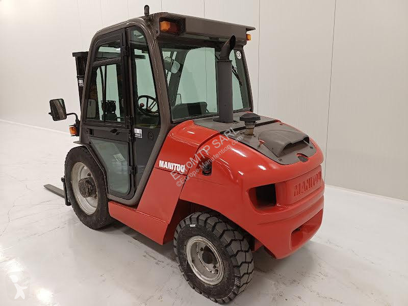 رافعة شوكية لجميع التضاريس Manitou 25T