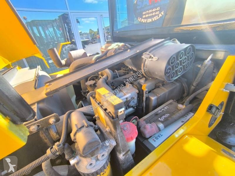 رافعة شوكية لجميع التضاريس JCB