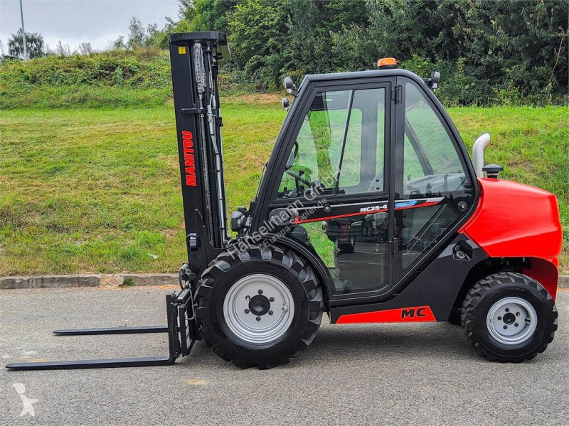 Carretilla todoterreno Manitou MC 25-4