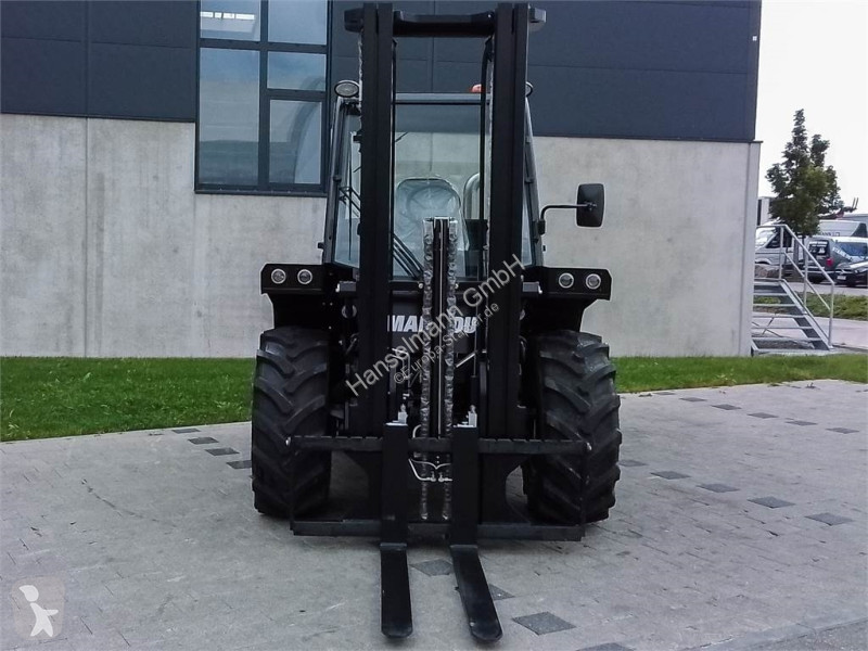 Stivuitor toate terenurile Manitou M 30-4
