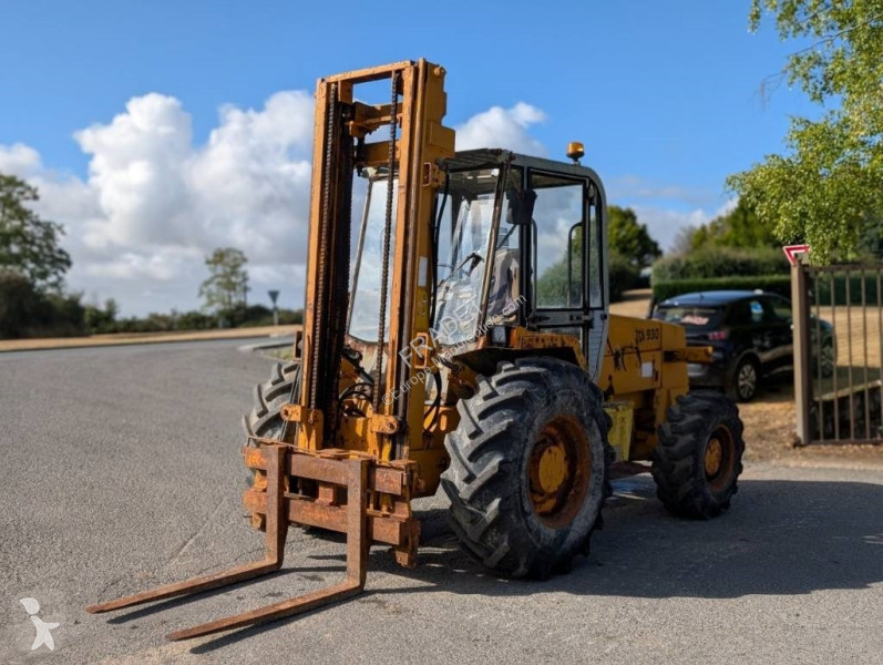 Chariot tout terrain JCB 930