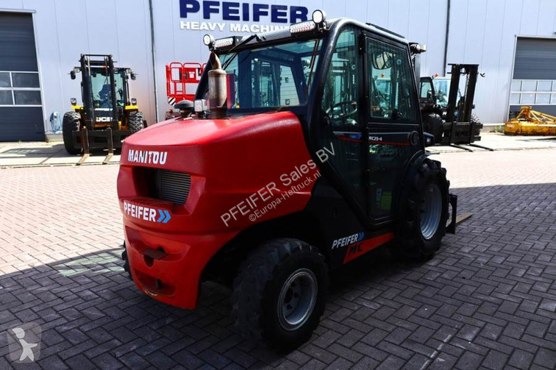 رافعة شوكية لجميع التضاريس Manitou MC25-4 Valid...