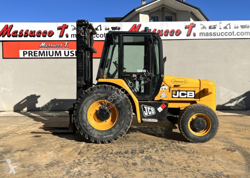 رافعة شوكية لجميع التضاريس JCB 926