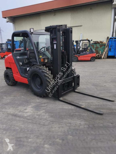 Carrello elevatore fuoristrada Manitou MH20-4