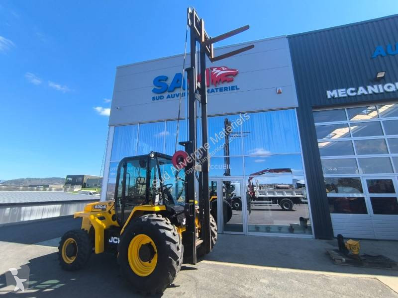 رافعة شوكية لجميع التضاريس JCB