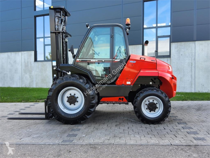 رافعة شوكية لجميع التضاريس Manitou 304