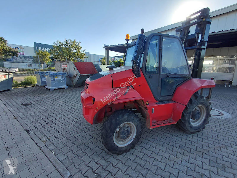 رافعة شوكية لجميع التضاريس Manitou ST3B