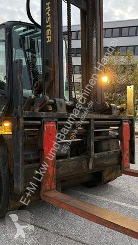 رافعة شوكية ثقيلة Hyster 9.00