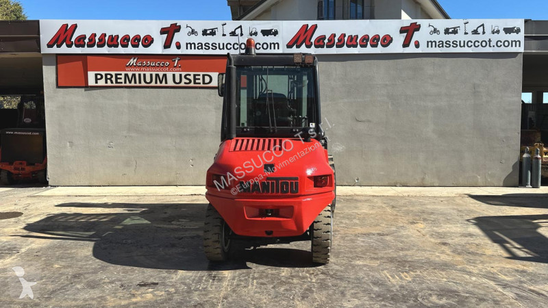 رافعة شوكية لجميع التضاريس Manitou MSI 50 4X2