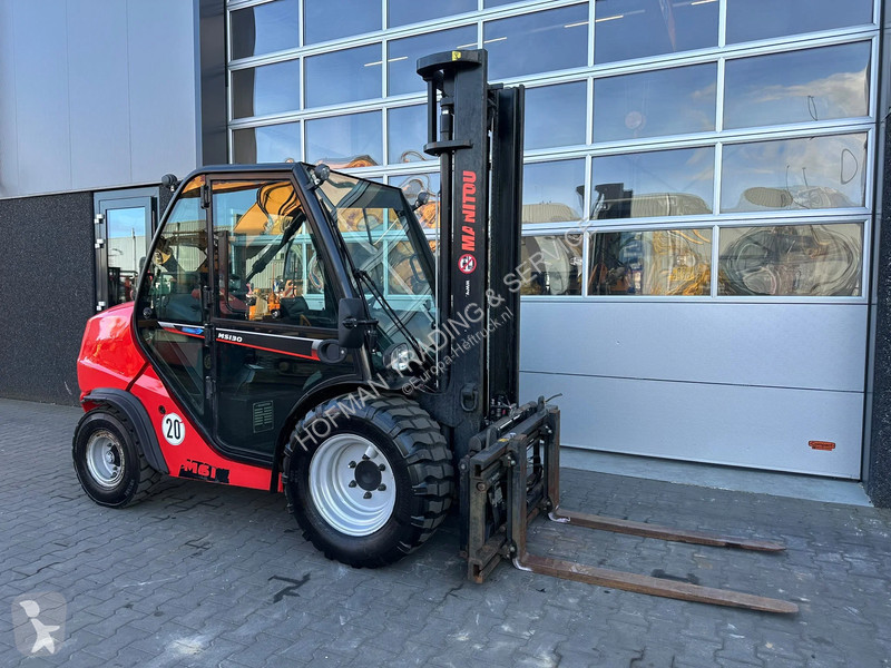 رافعة شوكية لجميع التضاريس Manitou