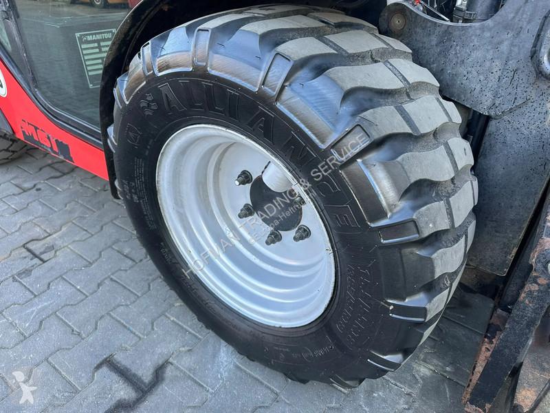 رافعة شوكية لجميع التضاريس Manitou