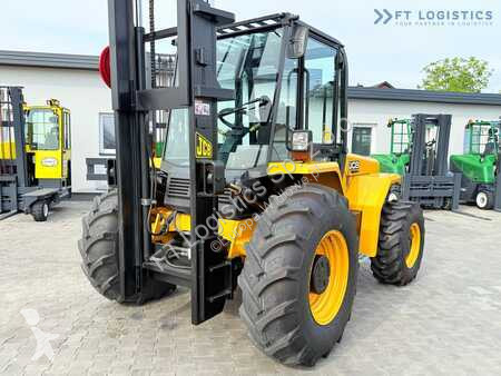 Chariot tout terrain JCB