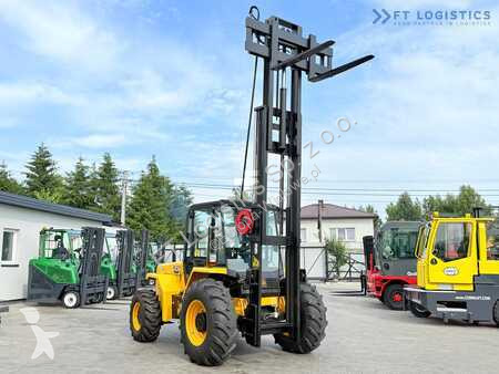Chariot tout terrain JCB