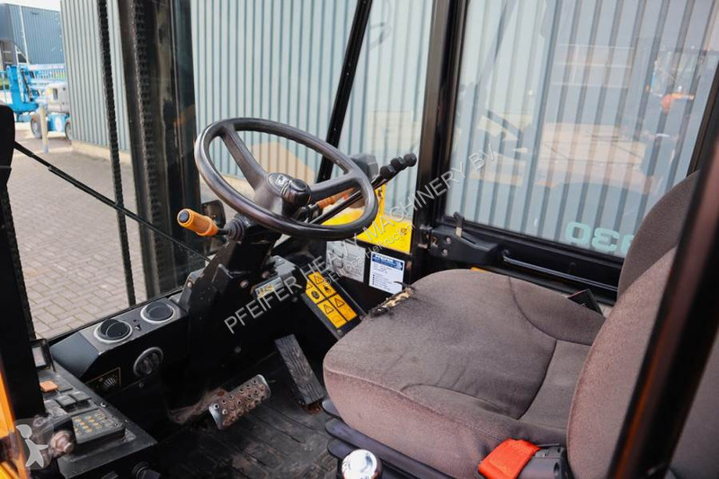 Carretilla todoterreno JCB 930-4 T4 Valid...