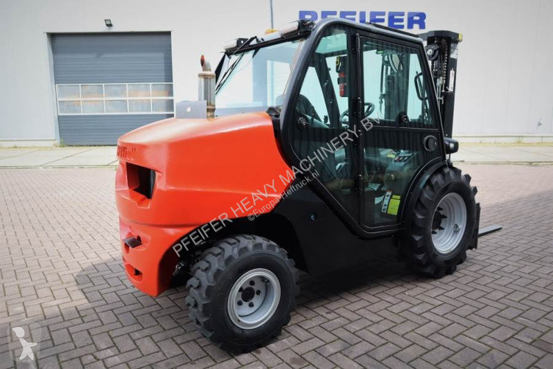 رافعة شوكية لجميع التضاريس Manitou MC25-4 Valid...