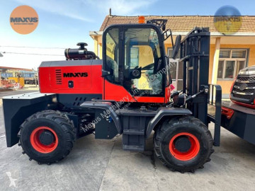 Chariot tout terrain Maxus Sofort verfügbar in Polen/ Geländestapler 4x4 Diesel