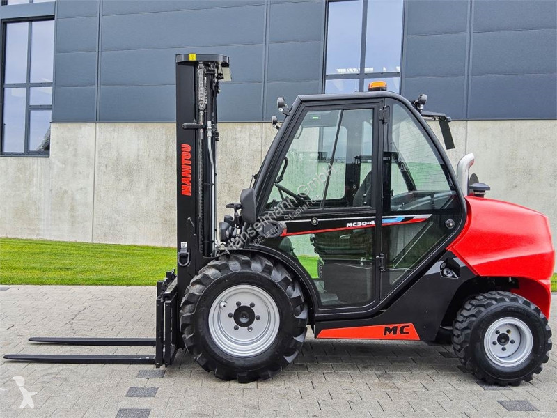 Carretilla todoterreno Manitou MC 30-4
